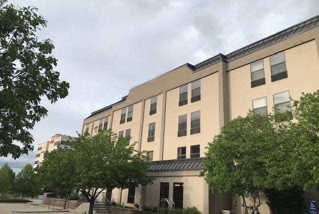 Baymont By Wyndham Thornton Hotel Exterior photo